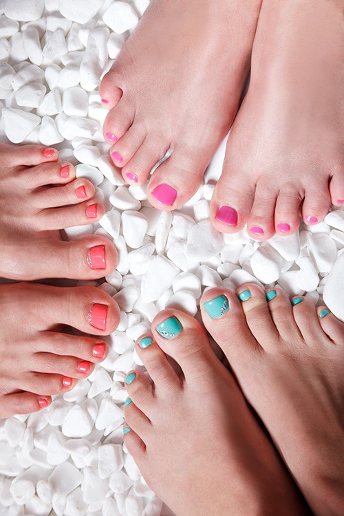 Mini Pedicure (or Manicure) & Chocolate Facial Teen Party (4 girls)